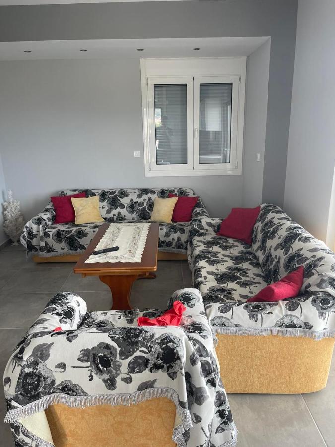 Airport View Apartments Artemida  Ngoại thất bức ảnh